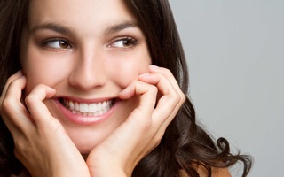Cùng con dâu đi chúc Tết, tôi cứng họng chỉ biết ngượng ngùng cúi đầu xấu hổ