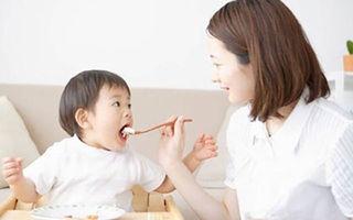 Thay thế váng sữa bằng món gì để trẻ vẫn cao lớn?