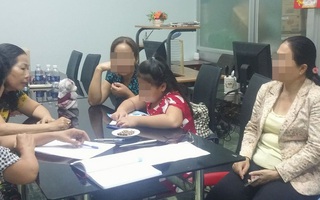 Mẹ phát hiện tờ giấy ghi tên "web đen" chứng minh hàng xóm hiếp dâm con, nhưng nóng nảy làm tiêu tan bằng chứng