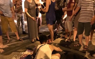 Hà Nội: Hai thanh niên đâm vào người phụ nữ đang mang bầu bị thương nặng