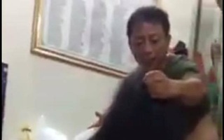 Hà Nội: Sự thật đằng sau clip người đàn ông đánh vợ con gây xôn xao trên mạng
