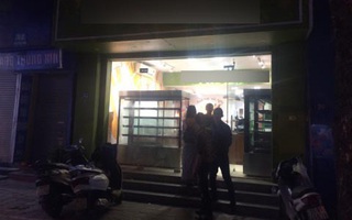 Hà Nội: Nữ nhân viên tiệm bánh ngọt bất ngờ ngã gục xuống đất rồi tử vong khi chuẩn bị ra về