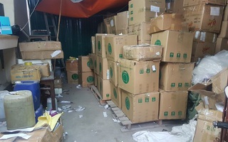 Vụ lô hàng mỹ phẩm 11 tỷ bị thu giữ: Công ty TS từng bị thu giữ gần 300 sản phẩm trôi nổi