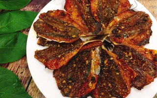 Cuối tuần làm cá chỉ vàng nướng sa tế ăn chơi