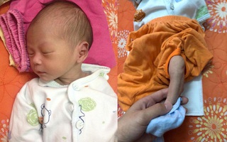 Hà Nội: Xót xa bé trai gầy teo tóp vì vừa sinh ra bị mẹ bỏ rơi mặc người nhà trông nom