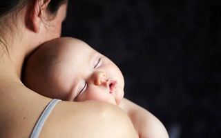 7 biện pháp kỳ lạ nhưng hiệu quả không ngờ để ru bé ngủ