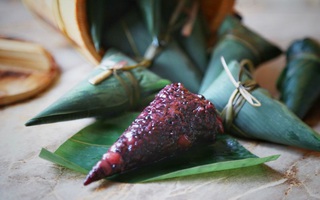 Cuối tuần đãi cả nhà bánh nếp cẩm lạ miệng mà ngon đến không ngờ