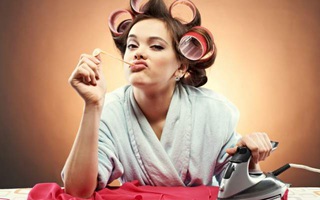 Sống như phụ nữ Mỹ thời 2017: Thà bỏ chồng còn hơn ở nhà làm nội trợ không công!
