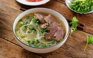 Bún bò: Đây là cách nấu nhanh mà vẫn ngọt đậm đà ngon miễn chê