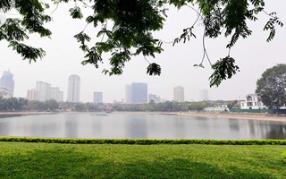 Chùm ảnh: Người dân Thủ đô tận hưởng khoảnh khắc thanh bình ở hồ Thành Công