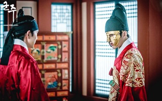 Khán giả cũng phát mệt khi 2 người đàn ông không có việc gì làm chỉ đi tranh nhau nữ chính Kim So Hyun