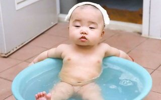 Không thể nhịn cười với những biểu cảm "bá đạo" của bé