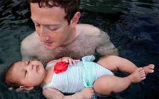 Cho con học bơi từ 2 tháng tuổi như ông chủ Facebook mang lại những lợi ích gì?