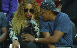 Khoảnh khắc đẹp giữa “bà bầu” Beyonce và chồng gây chú ý đặc biệt