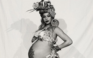 Nữ ca sĩ Beyonce đã hạ sinh một cặp sinh đôi khỏe mạnh