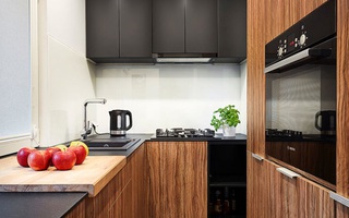 Căn hộ chỉ rộng 40m² mà vẫn đẹp hoàn hảo với hai tông màu tương phản