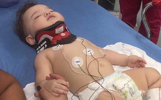 Bé gái 11 tháng tuổi bị ngã từ cửa sổ đã có tấm chắn và lời cảnh tỉnh tới các cha mẹ
