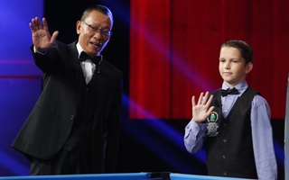 Cậu bé từng gây náo loạn Little big shots Úc khiến Lại Văn Sâm "choáng váng"
