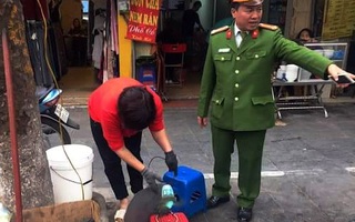 Hà Nội: 1 hộ dân bị xử phạt đến 6 triệu đồng do vứt rác tại vỉa hè