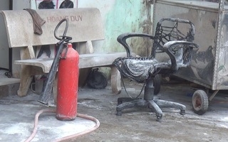 TP.HCM : Mẹ bồng con nhỏ chạy thoát thân khỏi vụ cháy