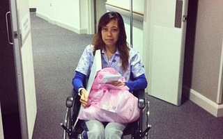 Vỡ mạch máu não, mất khả năng nói chuyện và đi lại, người phụ nữ vẫn kiên cường chiến đấu