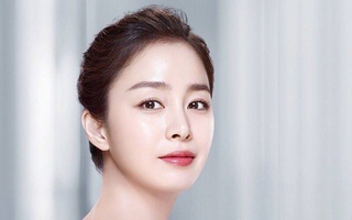 “Bà bầu” Kim Tae Hee lại đốn tim fan vì quá đẹp