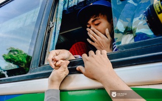 Nước mắt, nụ cười và những khoảnh khắc xúc động ngày tân binh ở Sài Gòn lên đường nhập ngũ