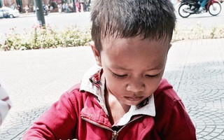 Đại diện Vinamilk: "Chúng tôi đang sắp xếp cho chị Linh một công việc phù hợp, để chị ổn định nuôi con"