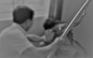 Đi đòi nợ, thợ cửa nhôm đánh chết người