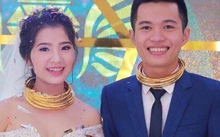 Đám cưới siêu khủng ở Nghệ An: Cô dâu chú rể kiềng vàng đeo đầy cổ, được tặng cả biệt thự, ô tô
