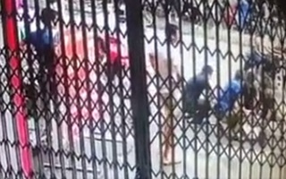 Clip hot: Cận cảnh màn bắt tử tù Thọ "sứt" nhìn từ camera nhà dân ở Hải Dương