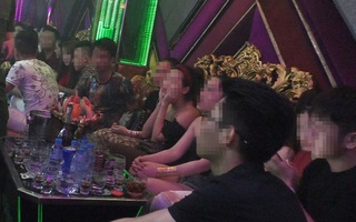 Cả trăm dân chơi phê ma túy trong 3 quán bar ở TP.HCM