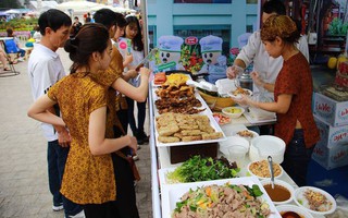 Cuối tuần khỏi lo thiếu chỗ chơi với hàng loạt hội chợ Giáng Sinh vui “nổ trời”