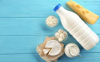 Đừng tưởng uống bao nhiêu sữa ít béo cũng được, nó có thể làm tăng nguy cơ mắc bệnh Parkinson