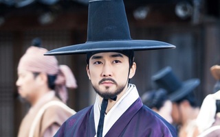 Song Seung Hun như "mất hồn" khi vẽ Lee Young Ae