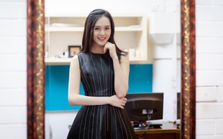 Á hậu Hoàng Anh lần đầu xuất hiện sau khi sinh con gái đầu lòng