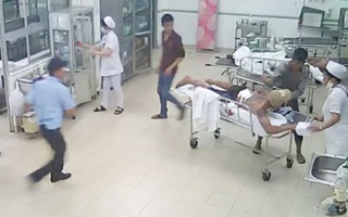 Hà Nội: Hàng chục thanh niên xông vào bệnh viện khống chế bác sĩ, tấn công bệnh nhân