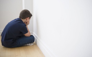 Cách phạt con hại nhiều hơn lợi nhưng đa số các bố mẹ nghĩ là đúng