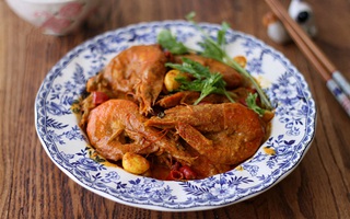 Thơm lừng khó cưỡng món tôm nấu cà ri