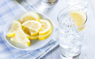 Uống nước đá có thể dẫn tới những vấn đề sức khỏe nghiêm trọng