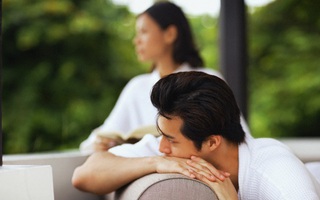Tôi không tin nổi điều mà chồng đối đáp lại sau câu nói đùa của mình