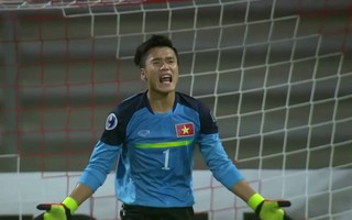 Đây là lý do thủ môn Tiến Dũng không sợ Uzbekistan, làm mặt thật ngầu khi bắt penalty