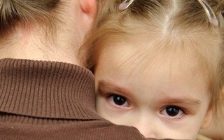 Ông ngoại lạm dụng tình dục 4 con gái và cháu ngoại: Câu chuyện cảnh tỉnh mọi gia đình