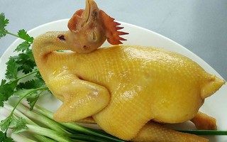 Để có gà ngon, đẹp mắt cúng Rằm tháng Chạp, bà nội trợ cần lưu ý những điều này
