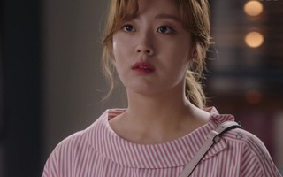 Hí hửng đi mua của hồi môn trước đám cưới, cô gái trở thành cái gai trong mắt cả nhà chồng sau "một nốt nhạc"