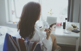 Khuyên bạn thân cố nắm giữ người đàn ông đang yêu dù cô ấy là "kẻ thứ 3" và sự thật ngã ngửa sau đó
