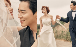 Nữ ca sĩ "Hậu duệ mặt trời" và tài tử Jo Jung Suk tuyên bố đã kết hôn, lên top 1 Naver với bộ ảnh cưới đẹp ngất ngây