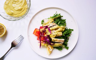 Nếu bạn đang ăn kiêng, đừng bỏ qua món salad gà siêu ngon này!