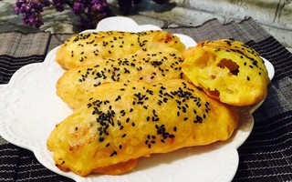 Có cách làm bánh chuối chiên giòn tan này tôi không bao giờ phải ăn món này ngoài phố nữa