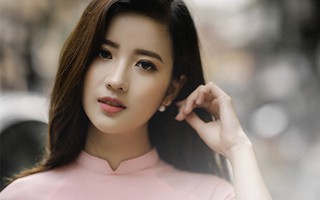 Những điều chưa biết về nữ cổ động viên gây sốt MXH trong trận Việt Nam - Malaysia: Hâm mộ Công Phượng, ước mơ trở thành BTV
